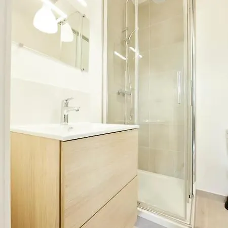 Apartment Rb-2g - F2 Au 2eme Etage A De 1 A 2 Pers Mulhouse